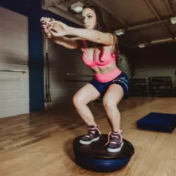 Balanční podložka aneb BOSU Balance Trainer