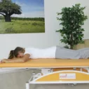 Napřímení páteře vleže na břiše