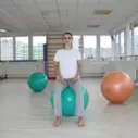Správný sed na gymnastickém míči - Brüggerův koncept
