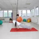 Cvičení na závěsném posilovacím systému - pánský klik