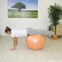 Cvičení na gymnastickém míči - trakař