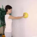 Stabilizace ramene o stěnu s overballem