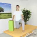 Napřímení páteře vkleče a posílení stehenního svalstva