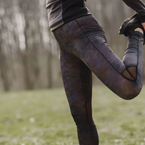 Natržení úponové šlachy zadní strany stehenního svalu