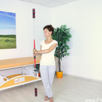 Cvičení s Propriomedem - kmitání vestoje obouruč do stran