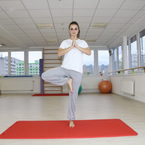 Jógová pozice strom - Vrkšásana.